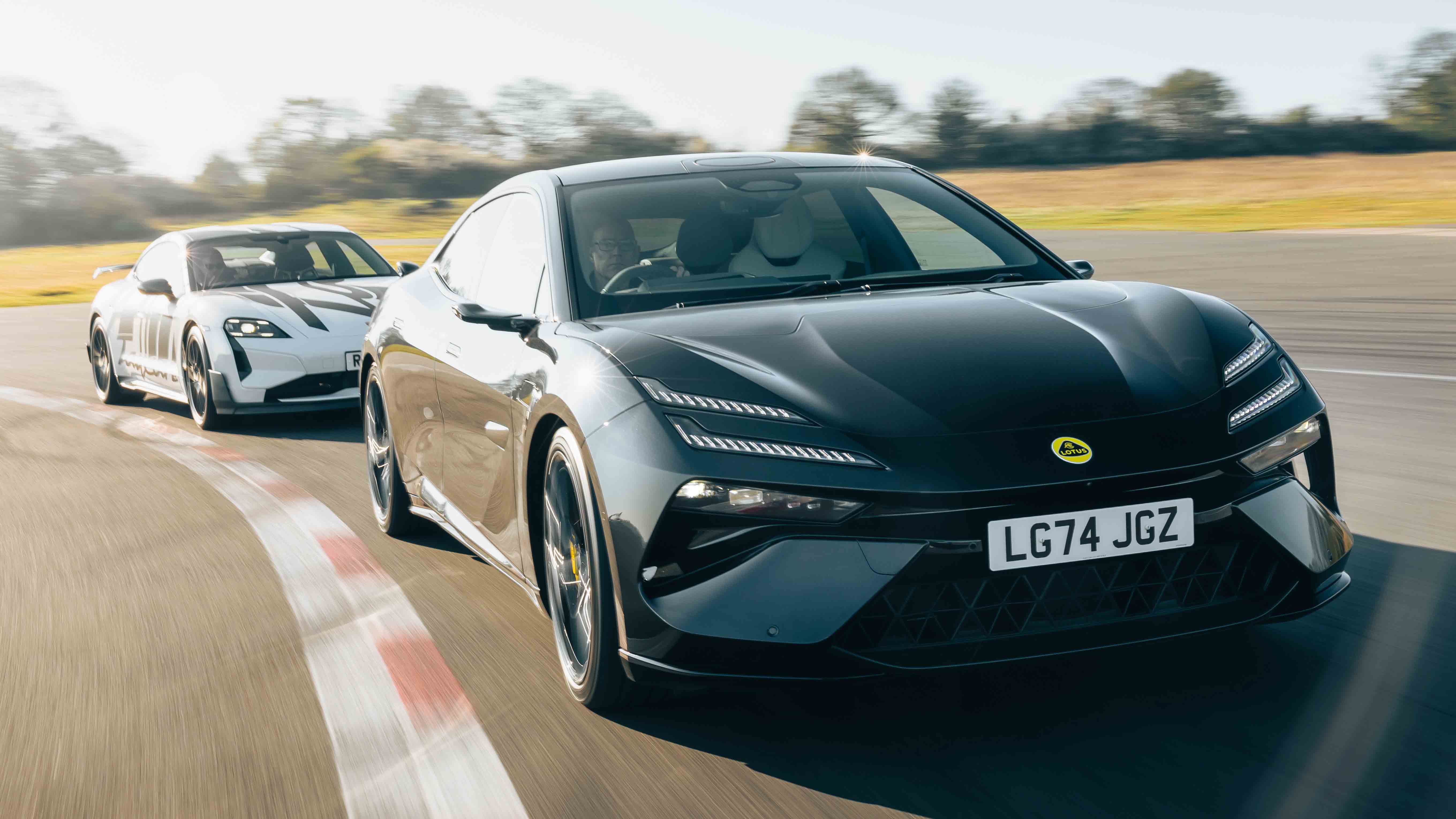 Porsche Taycan Turbo GT, Lotus Emeya 900