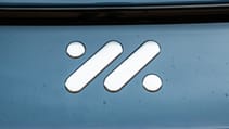 MG IM5 badge