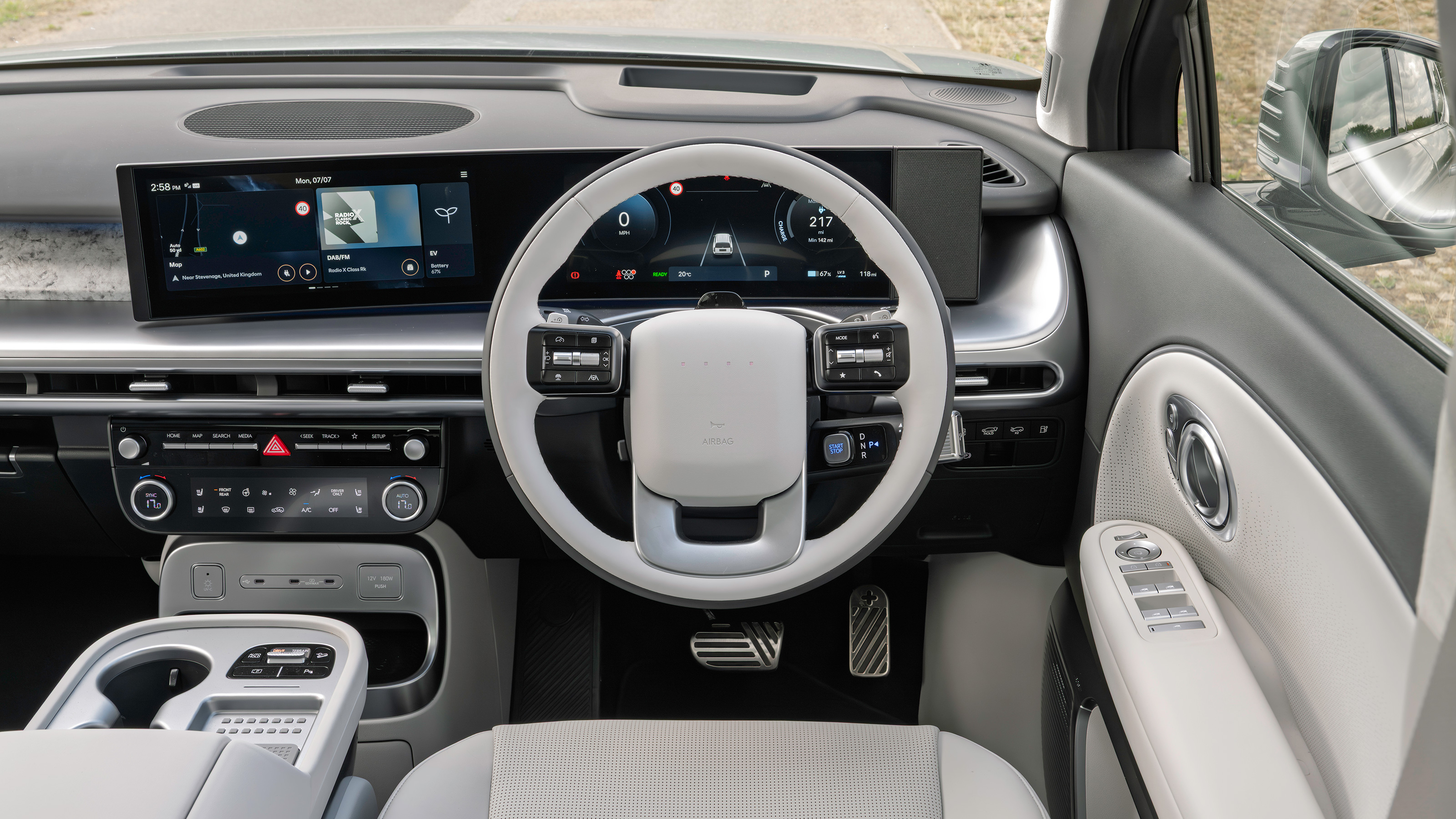 Hyundai Ioniq 9 interior