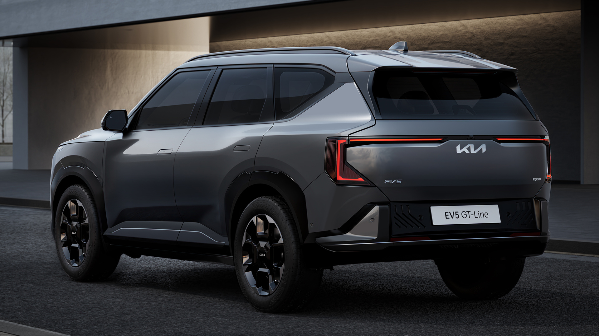Static rear three quarter shot of Kia EV5 GT Line trim