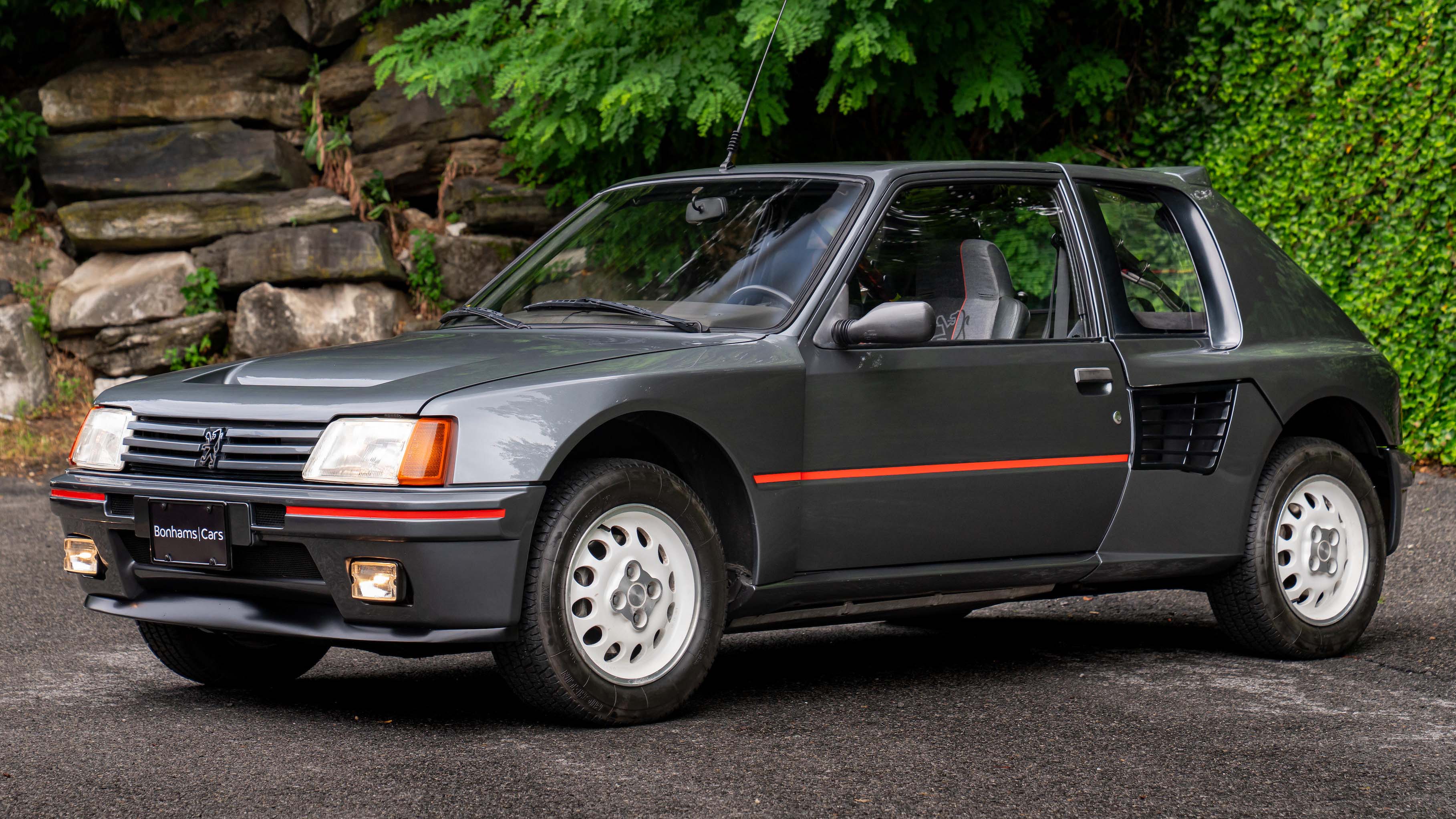 Peugeot 205 T16