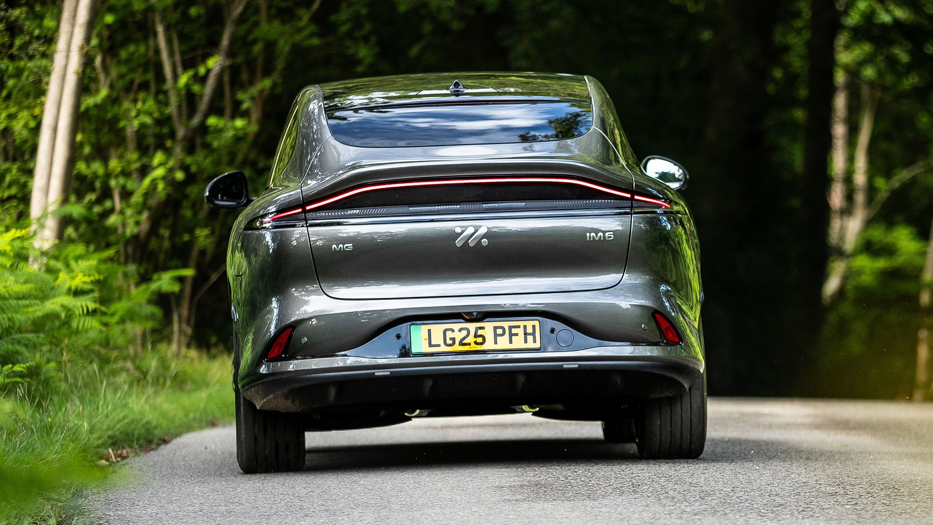 MG IM6 rear