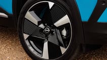 Nissan Kicks exterior wheel
