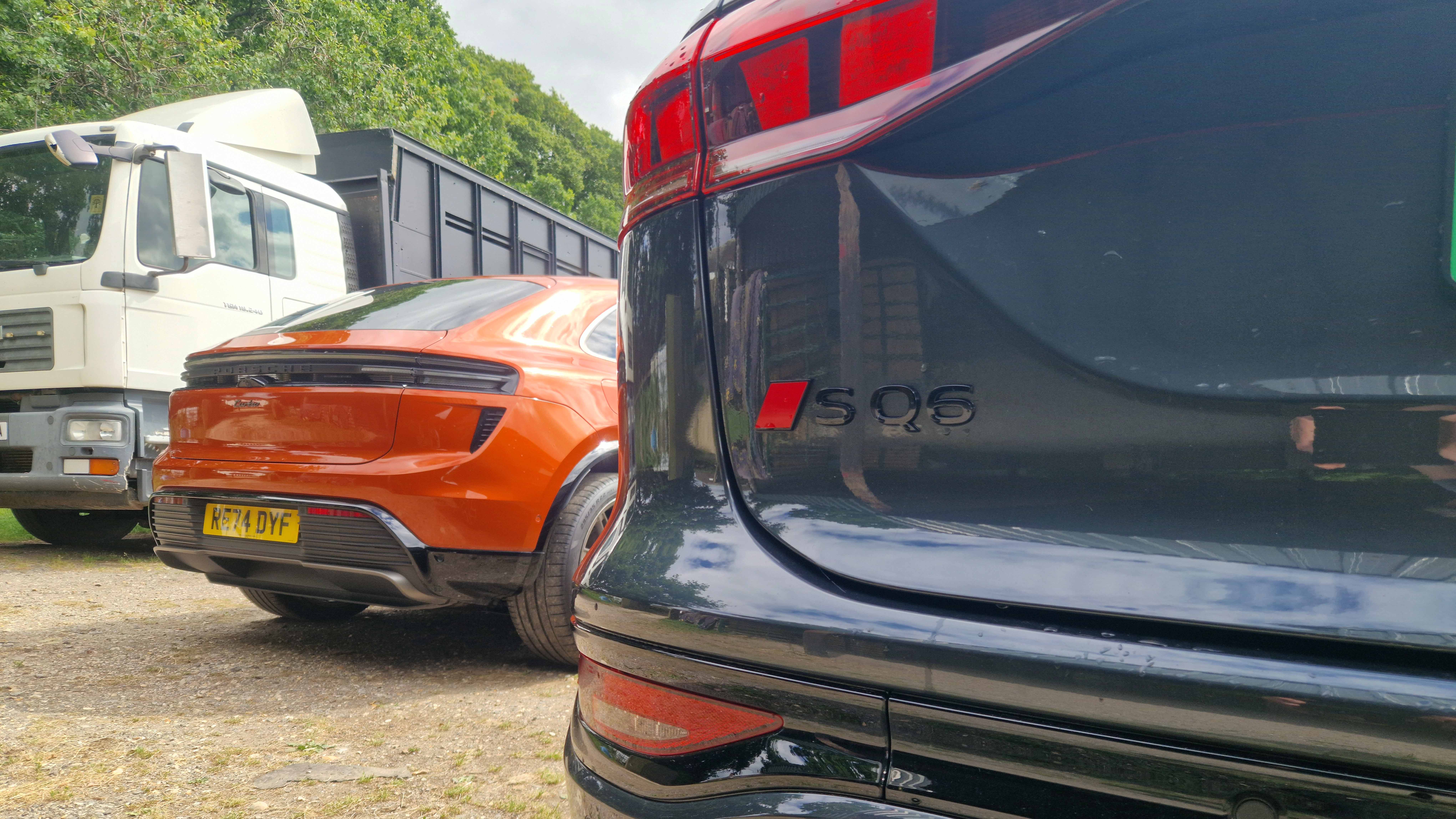 Porsche Macan Turbo, Audi SQ6 e-tron