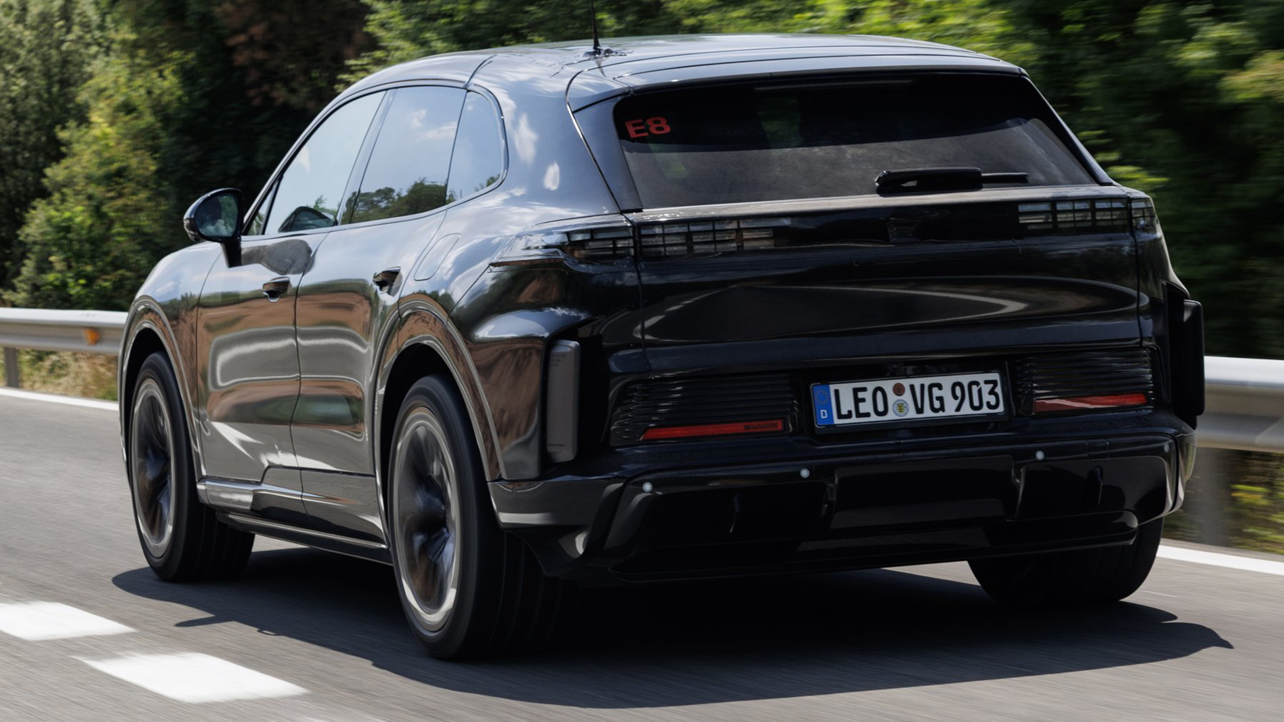TopGear's Porsche Cayenne Electric prototype drive