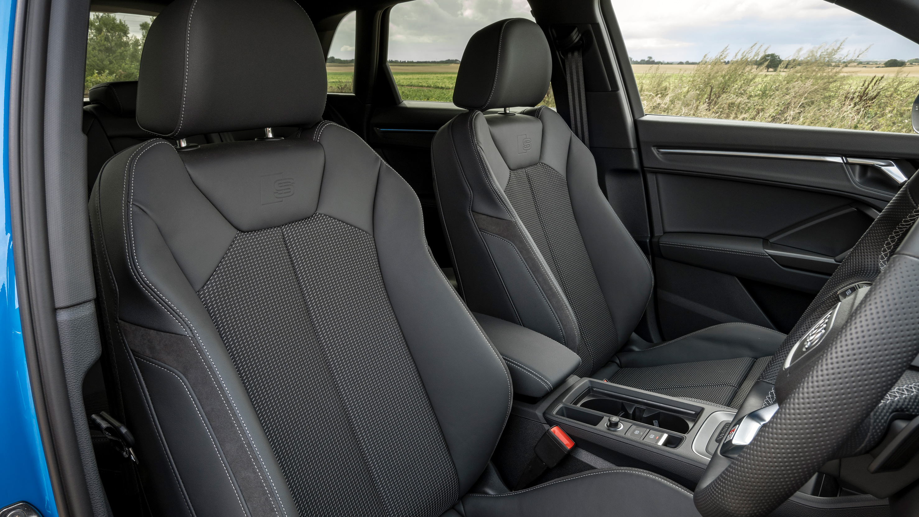 Audi Q3 review front seats