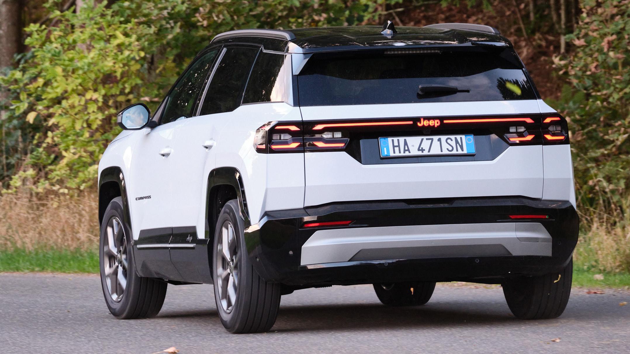 2025 Jeep Compass dynamic rear