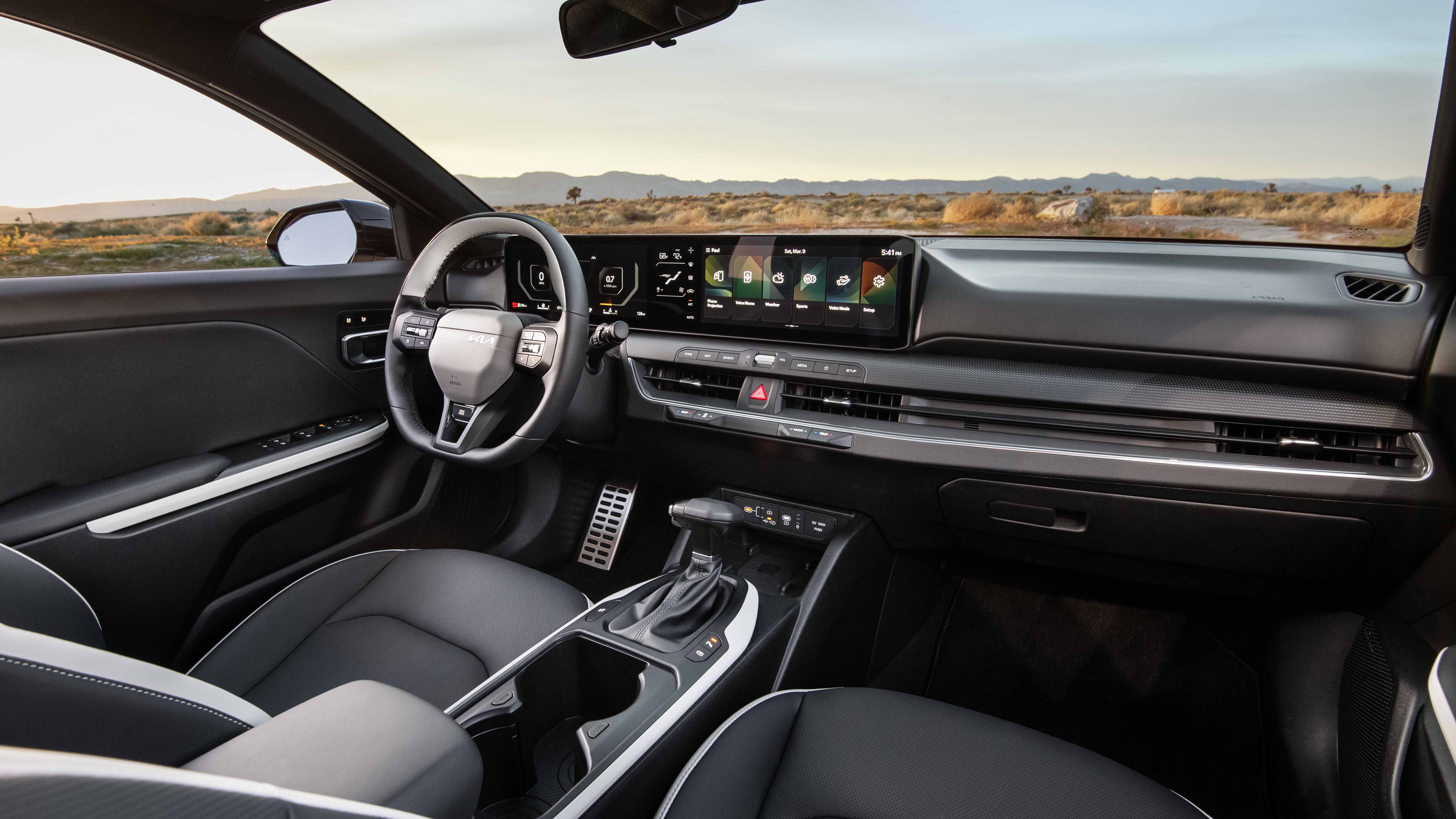 Kia K4 interior front