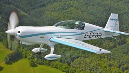 Extra 330 LE: 213mph