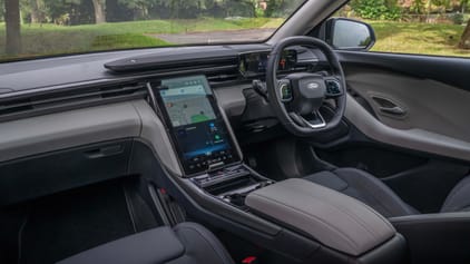 Ford Explorer Interior Layout & Technology | Top Gear