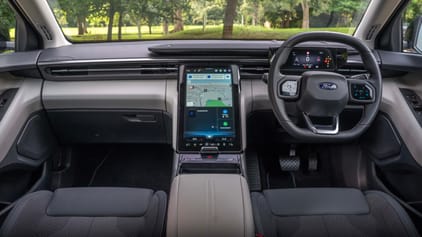 Ford Explorer Interior Layout & Technology | Top Gear