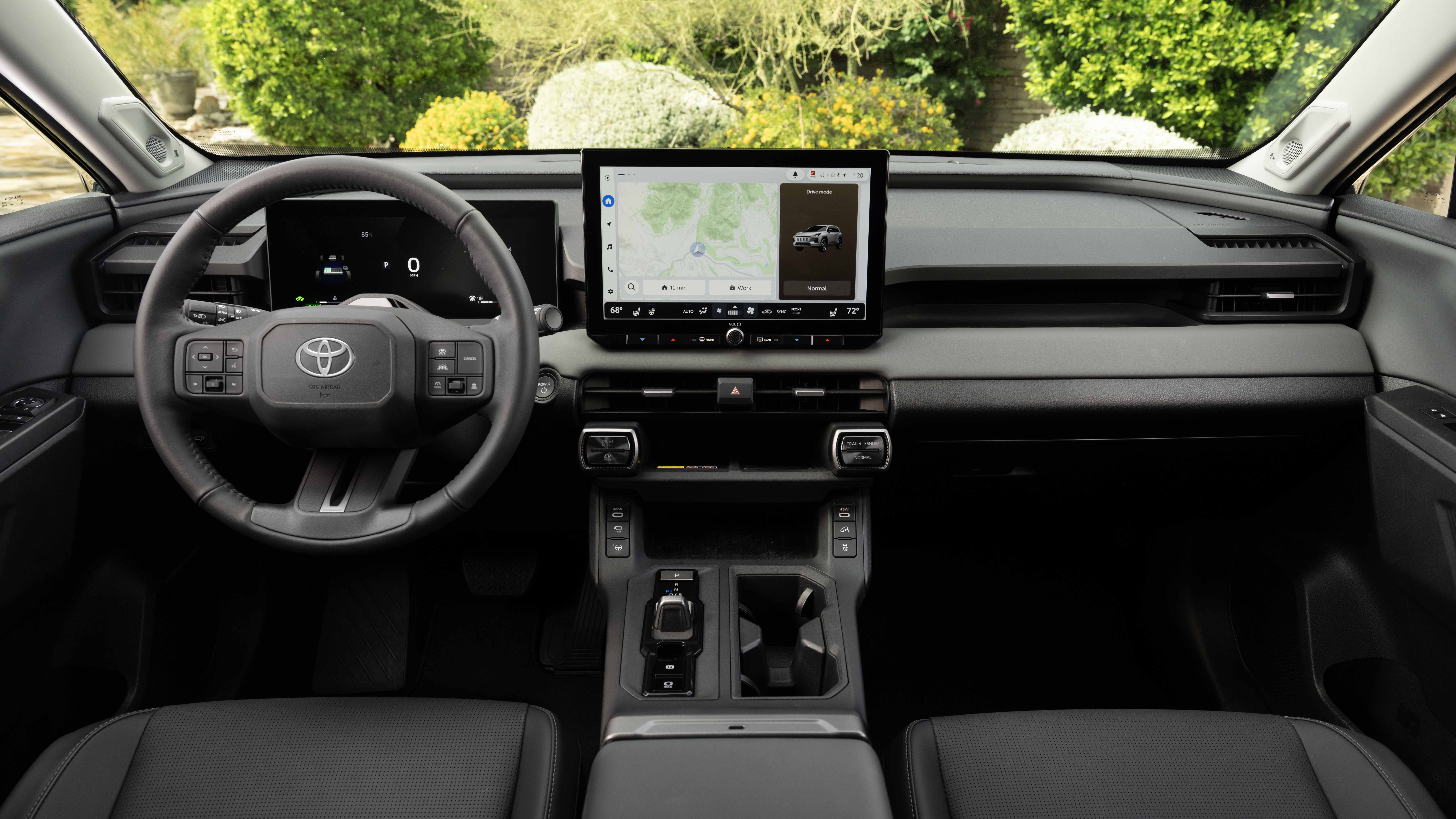 Toyota RAV4 HEV Limited interior front