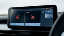 Jeep Avenger 4xe North Face touchscreen