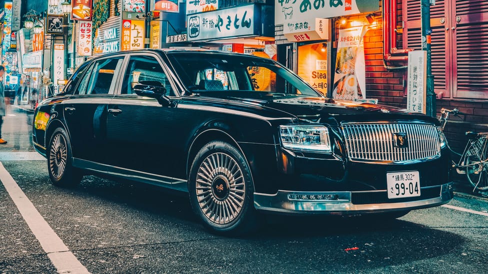 Toyota Century Top Gear