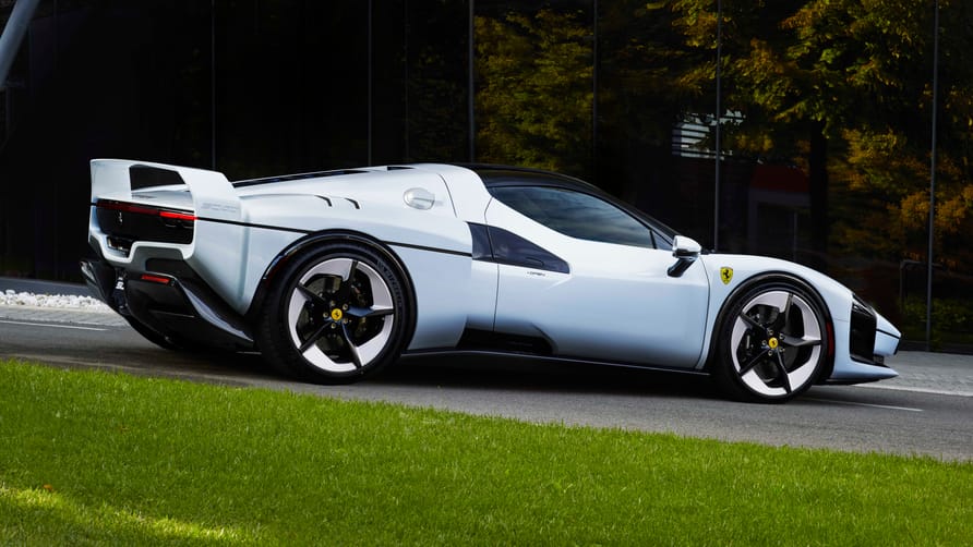 페라리 SC40 측면 디자인 NACA 덕트