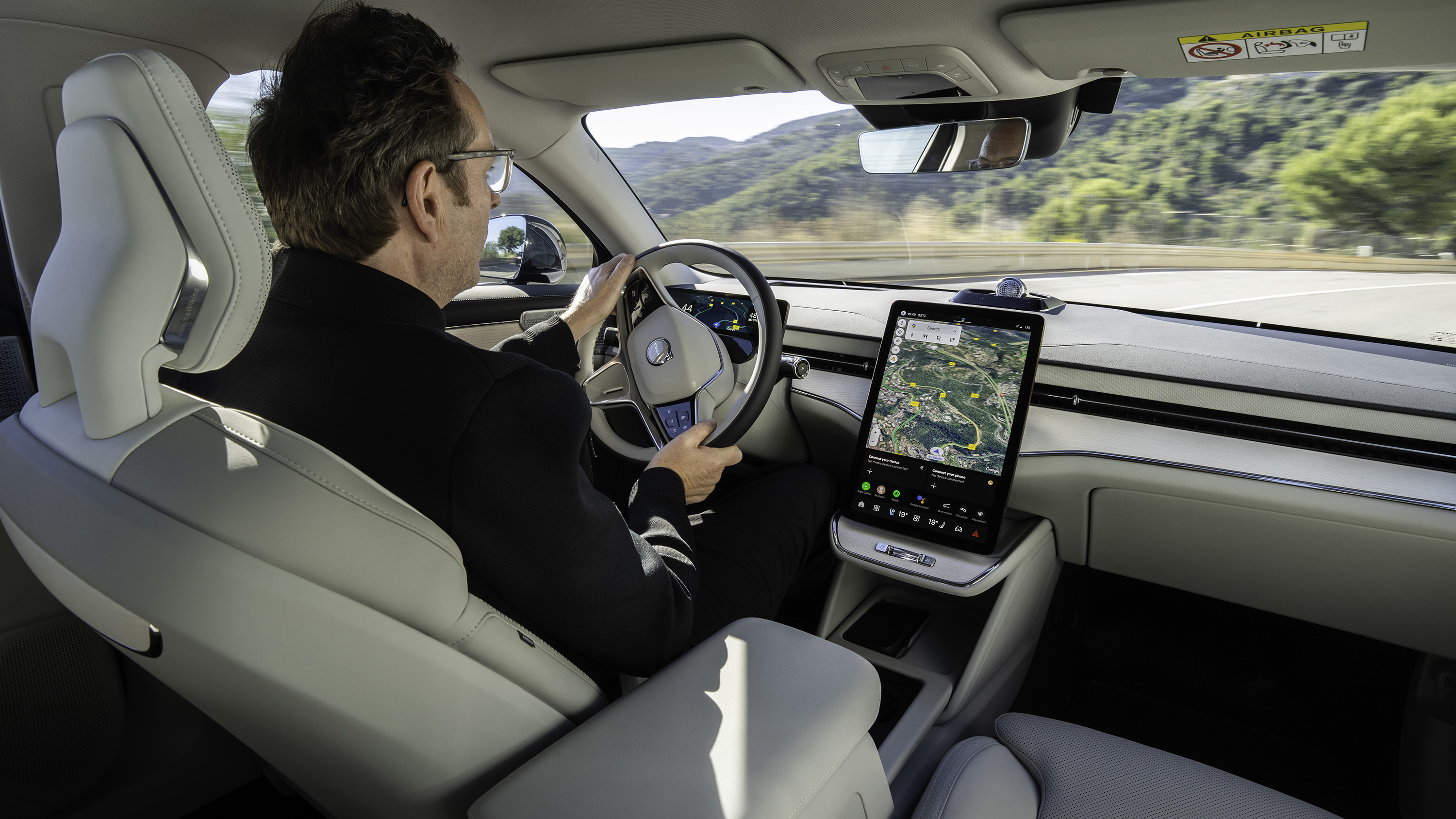 2025 Volvo ES90 interior