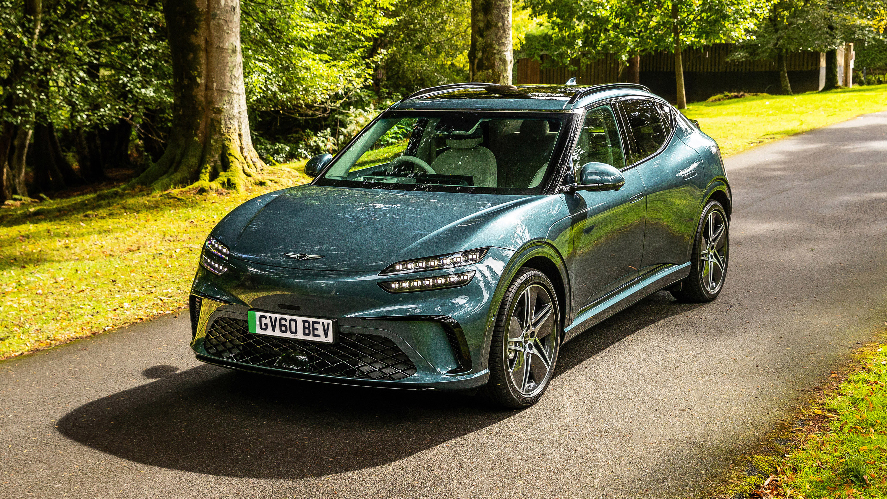 2025 Genesis GV60 green static