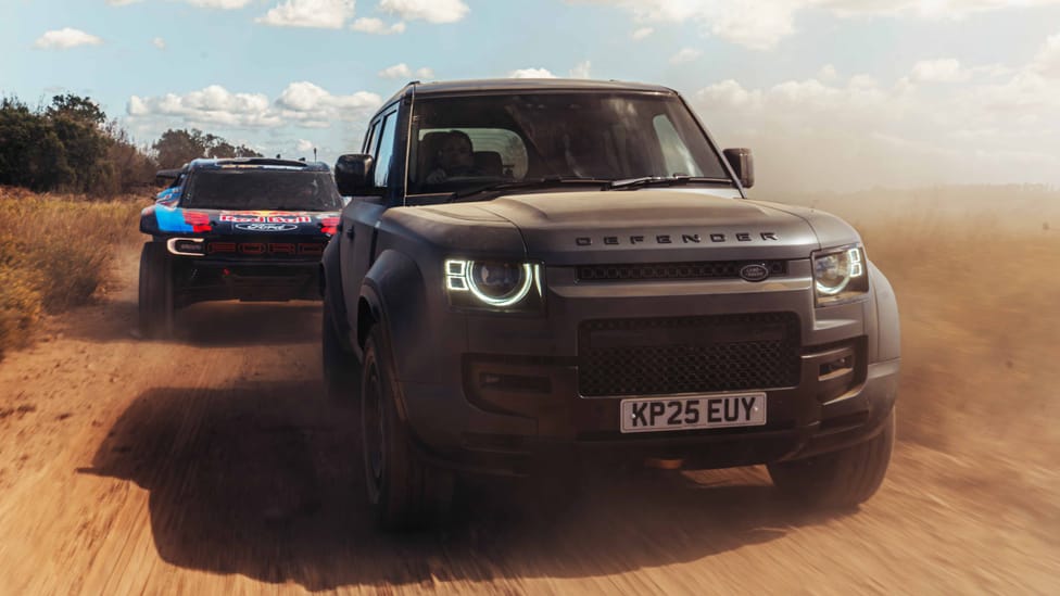 Land Rover Defender Octa, Ford Raptor T1+