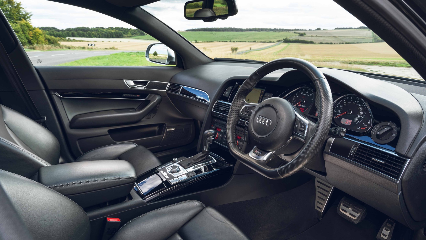 Rs6 Layout Audi RS6 Avant Interior Layout & Technology | Top Gear