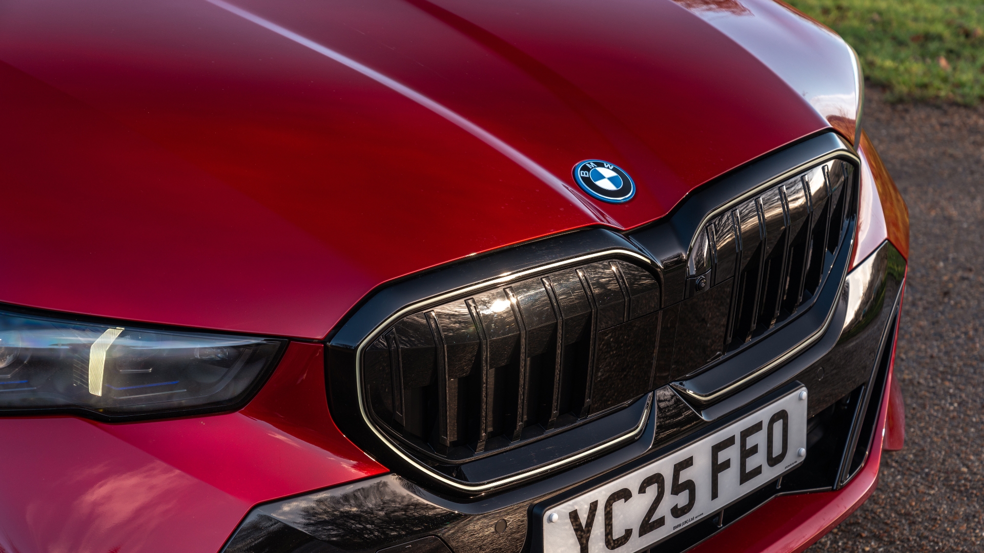Front of BMW 550e