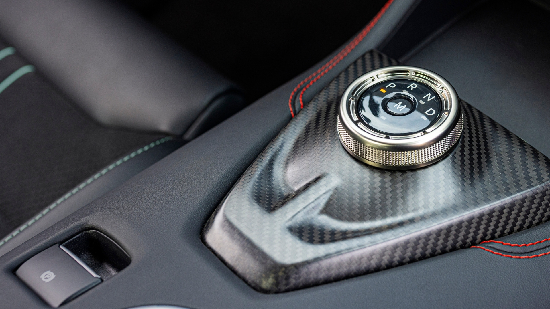 Mustang Dark Horse SC