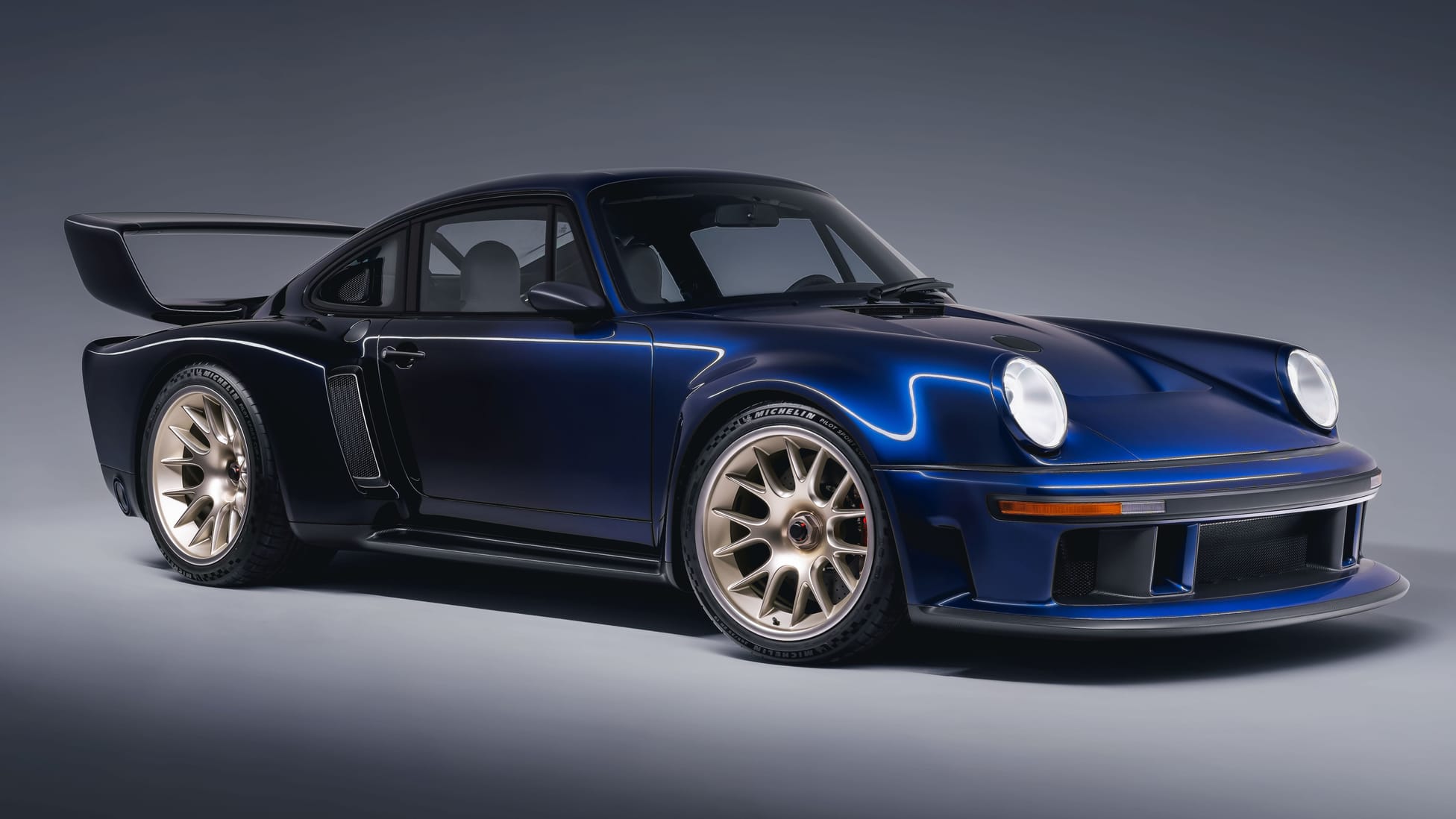 Stop what you’re doing: this is the first 690bhp Singer DLS Turbo, and ...