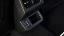 Kia K4 centre console