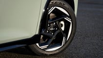 Kia K4 wheel