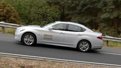 Infiniti M37