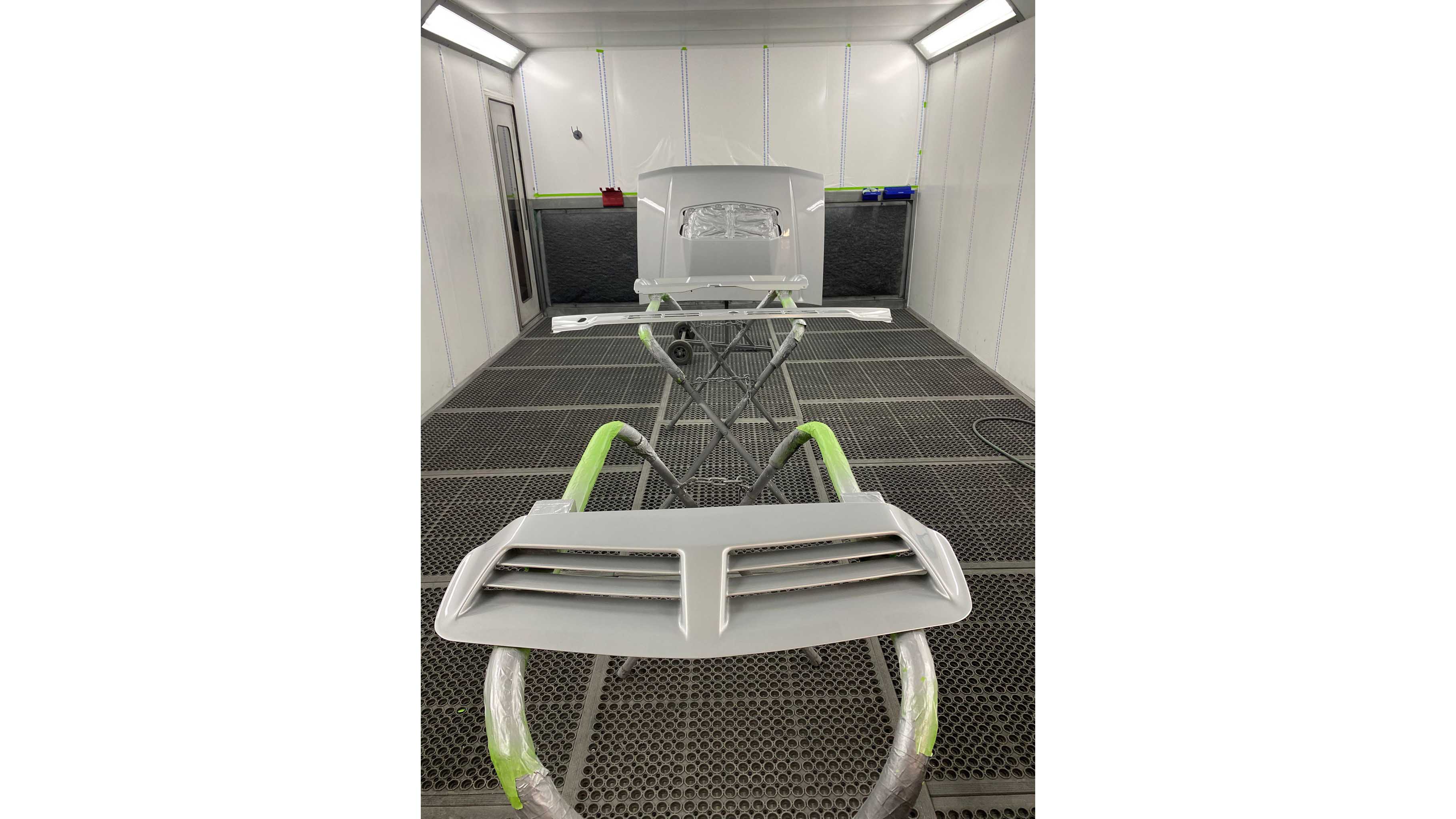 Ricci's Garage: (404)