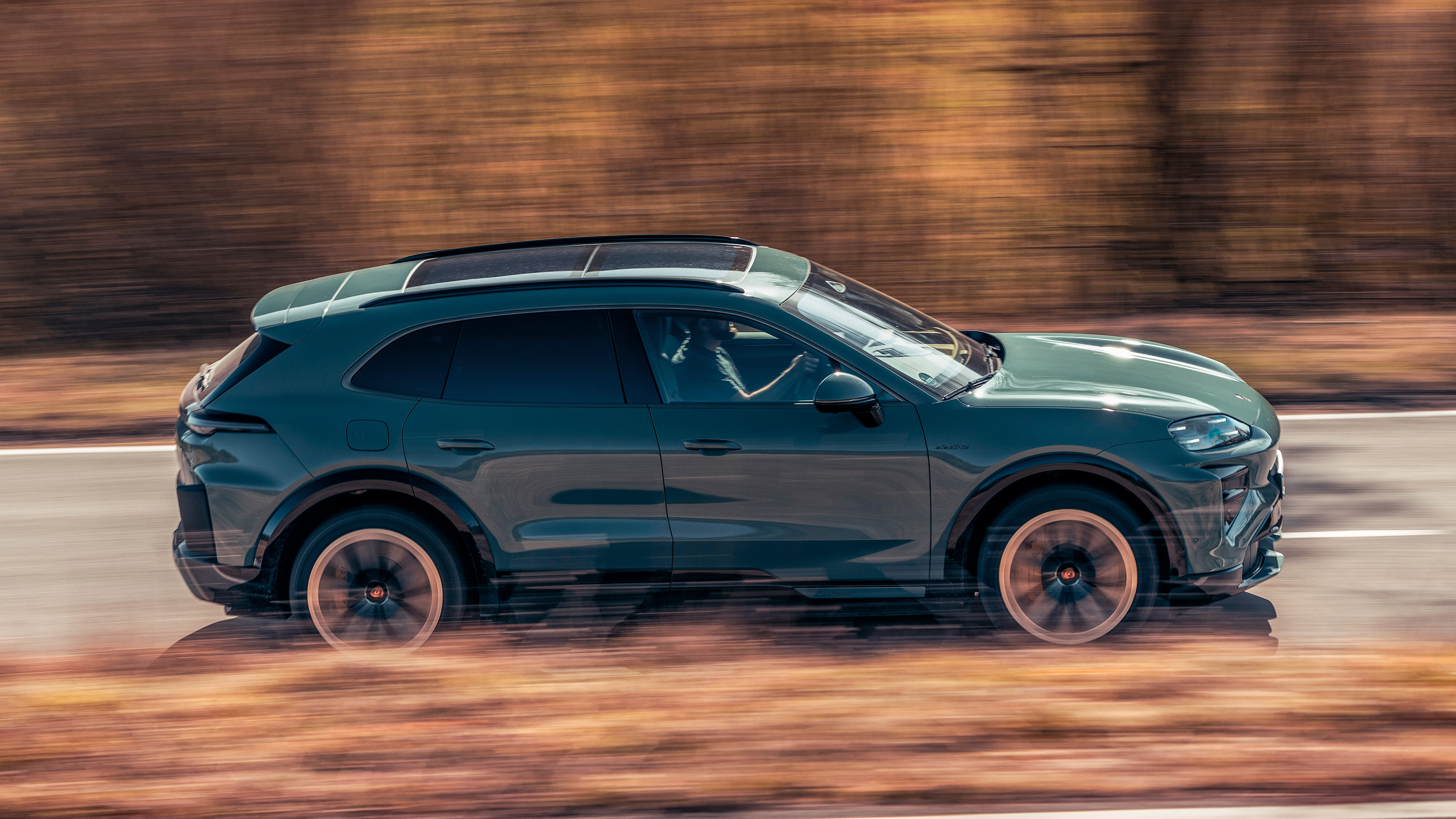 Porsche Cayenne Turbo Electric pictured from the side