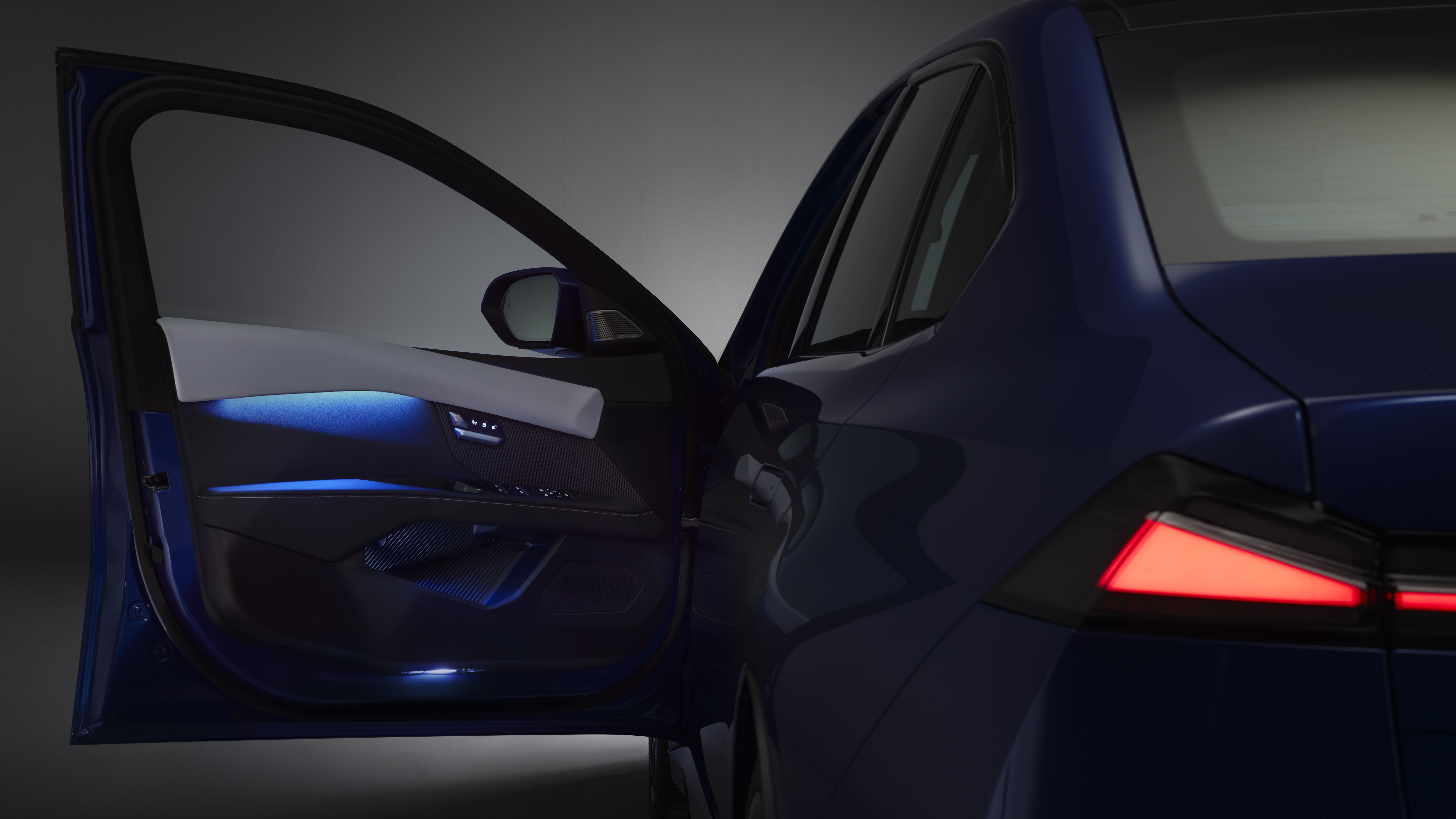 BMW i3 saloon revealed 2026