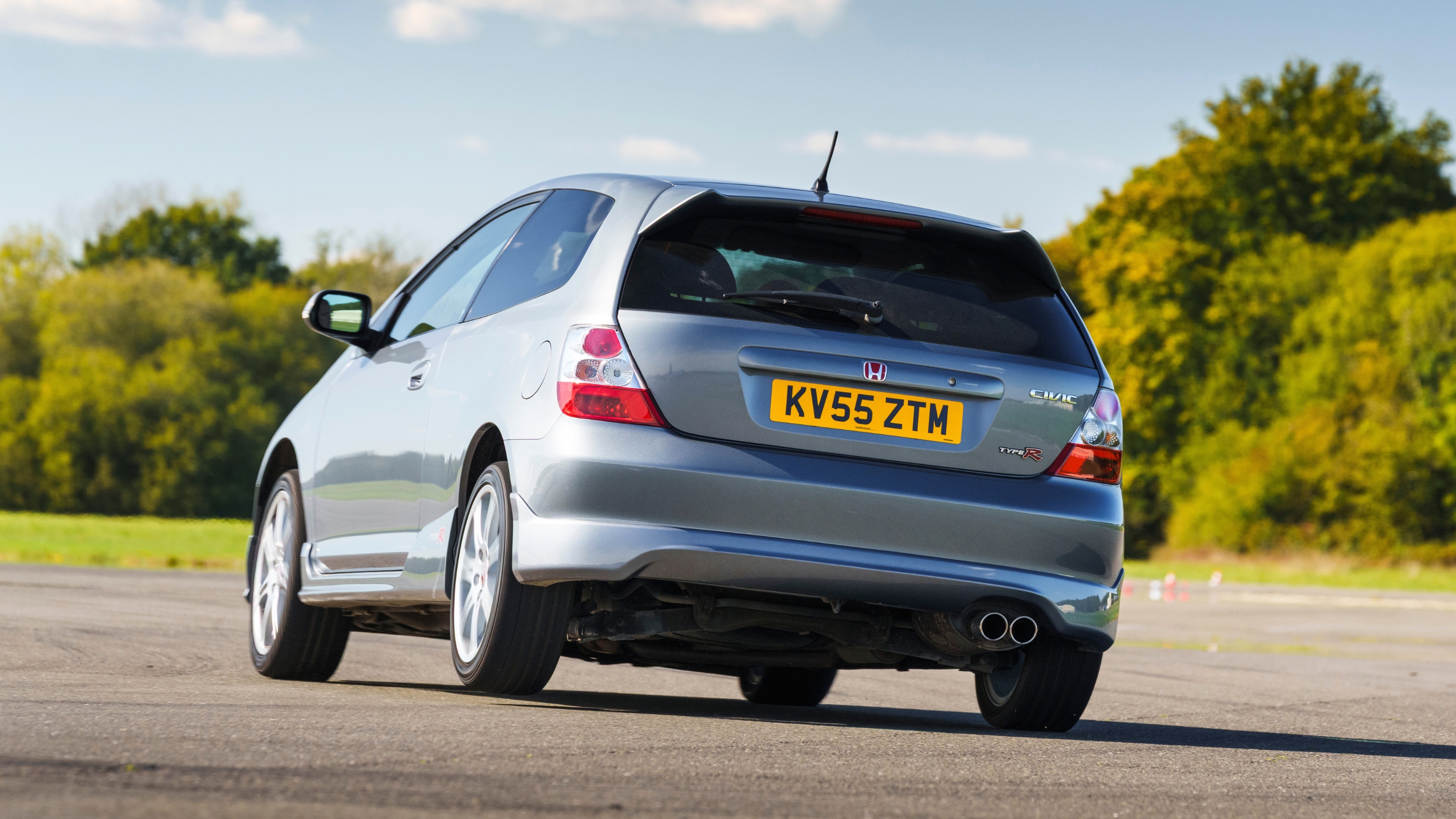 Meet your heroes: Honda Civic Type R EP3