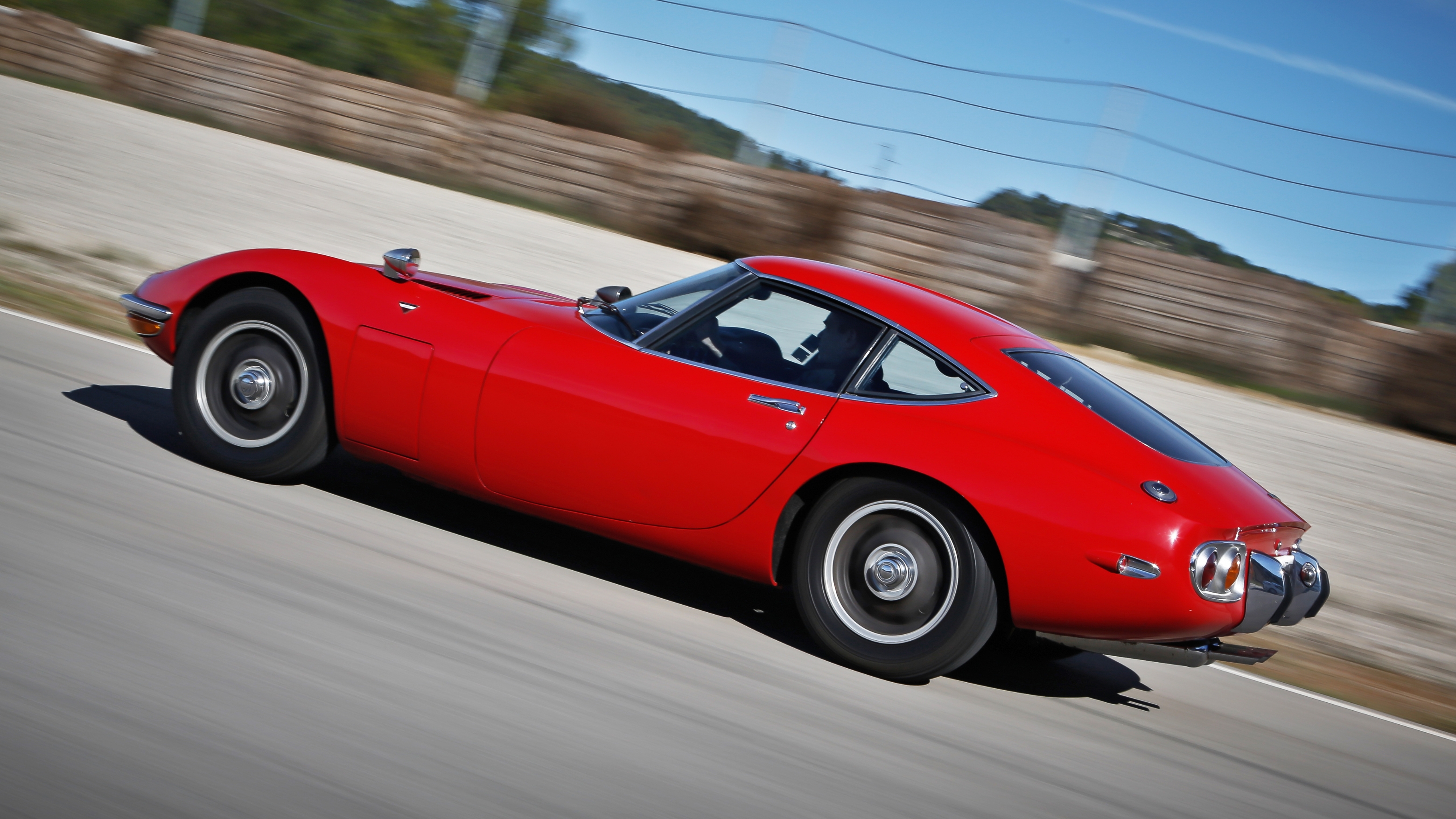 Retro review Toyota 2000GT