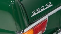 Mercedes-Benz 280SE Retro Designs