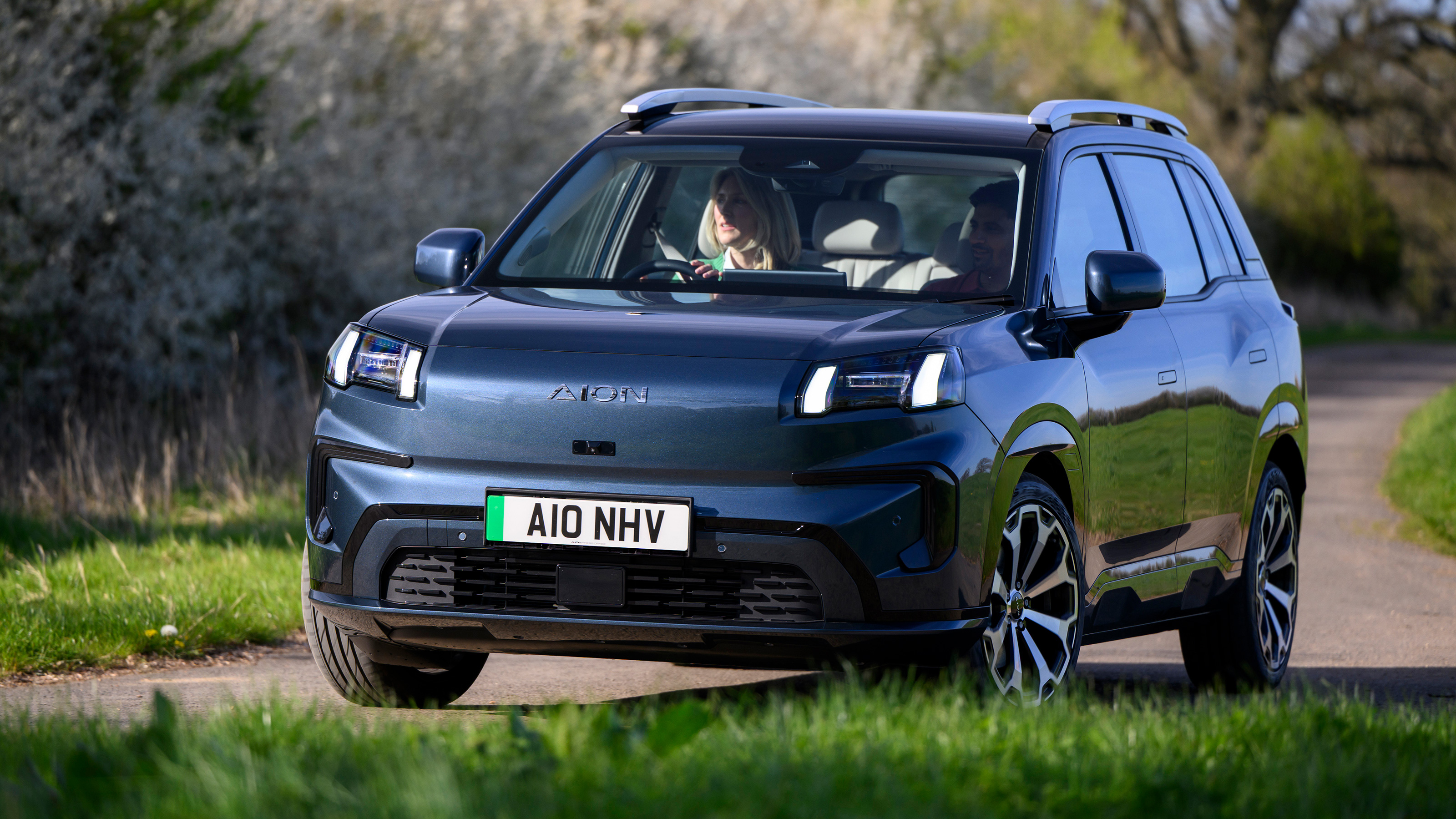 Aion V front quarter