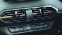 Dacia Jogger controls