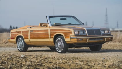 Chrysler LeBaron Town & Country