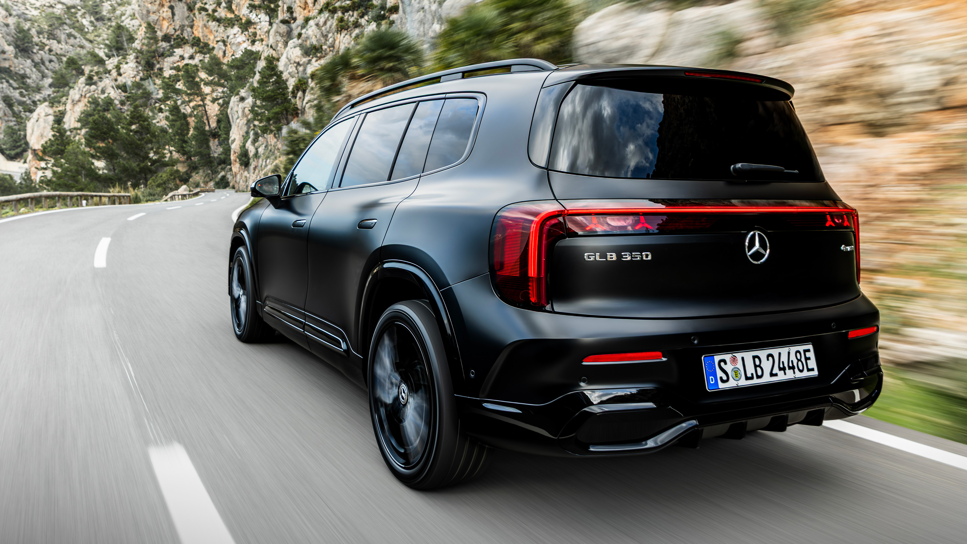 Mercedes GLB Electric rear quarter