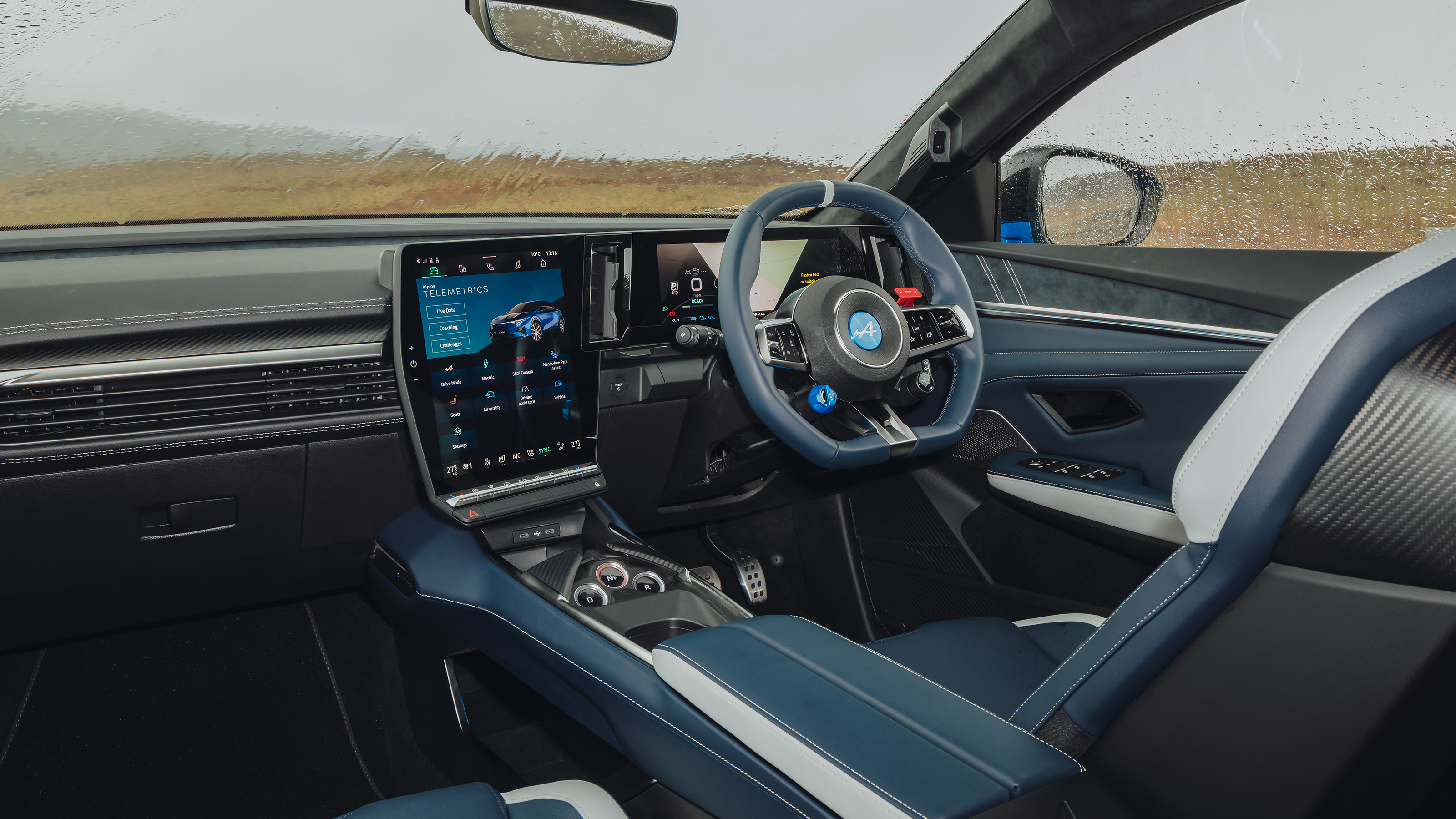 Alpine A390 interior