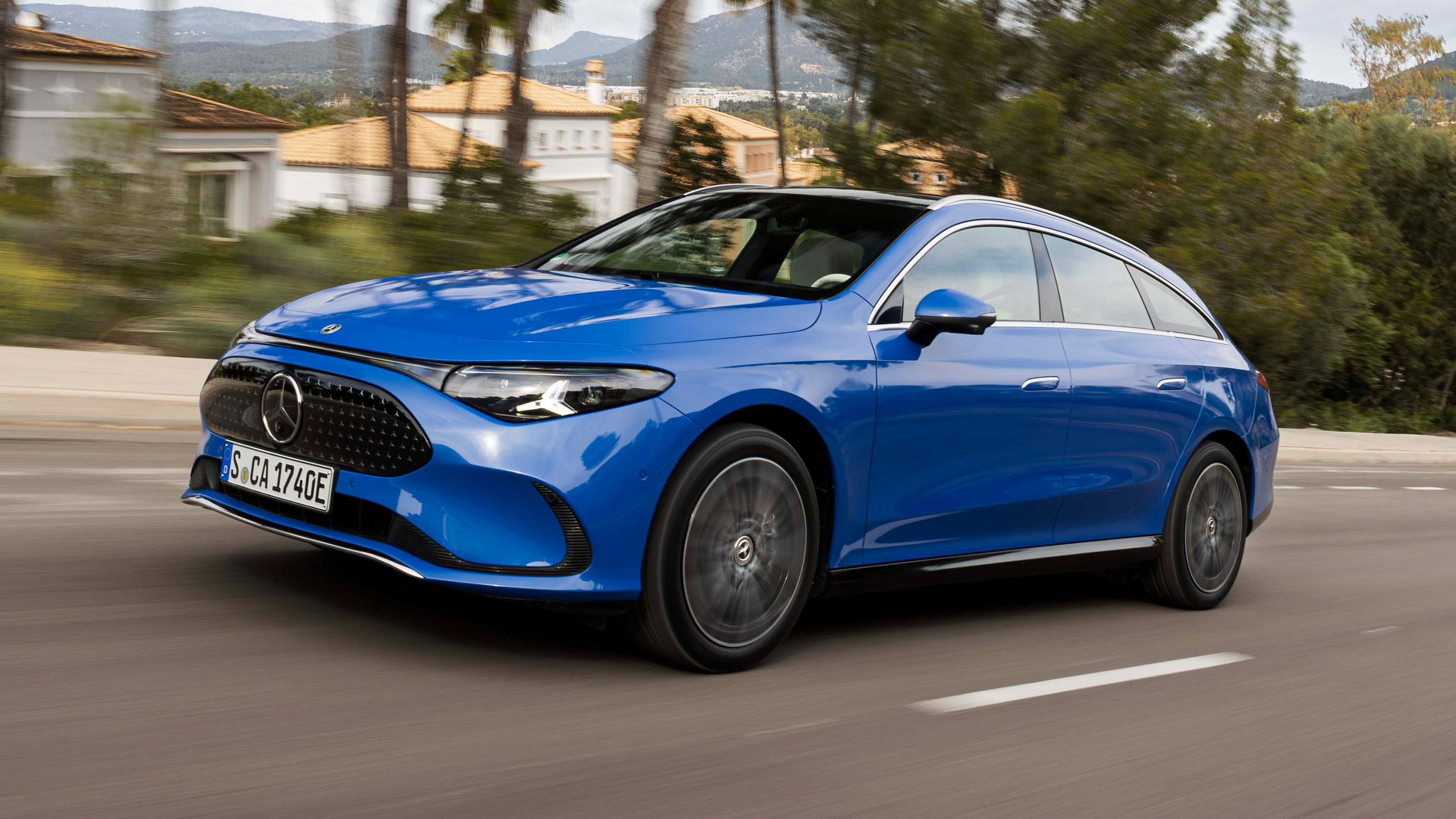 Mercedes CLA Shooting Brake Front Quarter