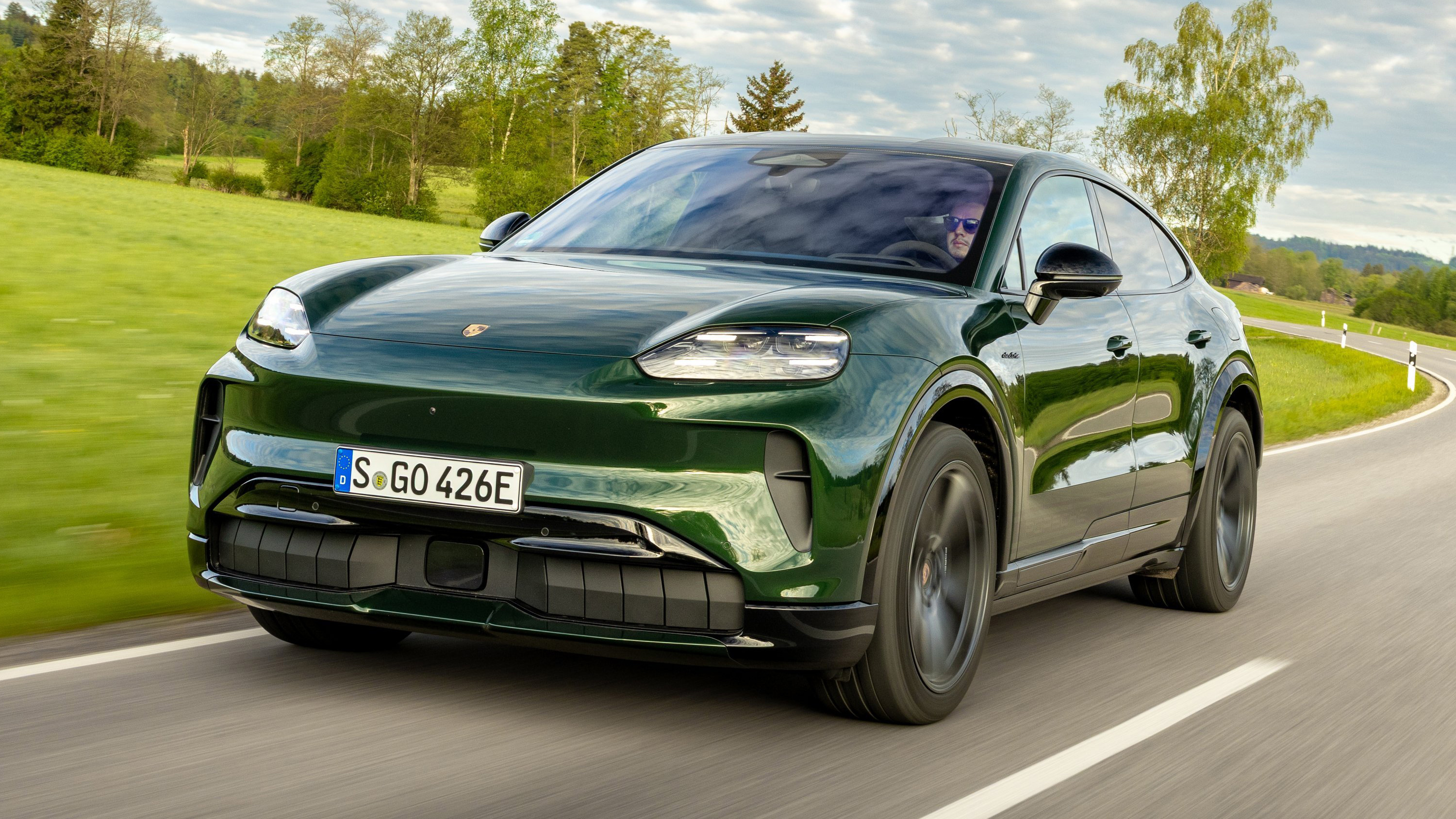Porsche Cayenne Coupe Electric front