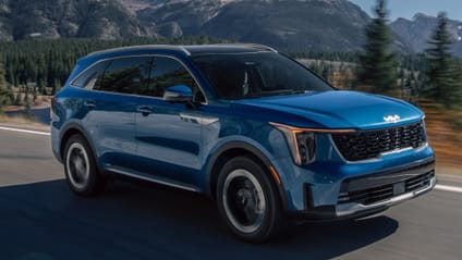 Kia Sorento Hybrid (base MSRP: $38,890) 
