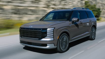Hyundai Palisade Hybrid (base MSRP: $44,160) 