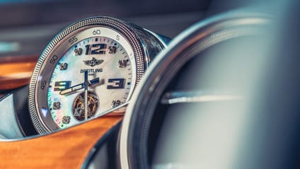 Bentley Bentayga Breitling clock
