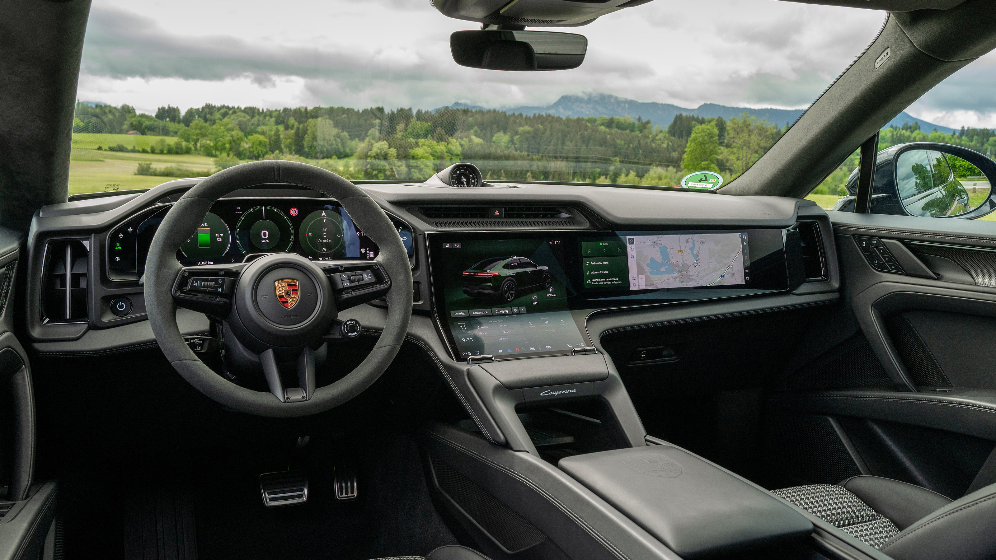 Porsche Cayenne Coupe Electric interior
