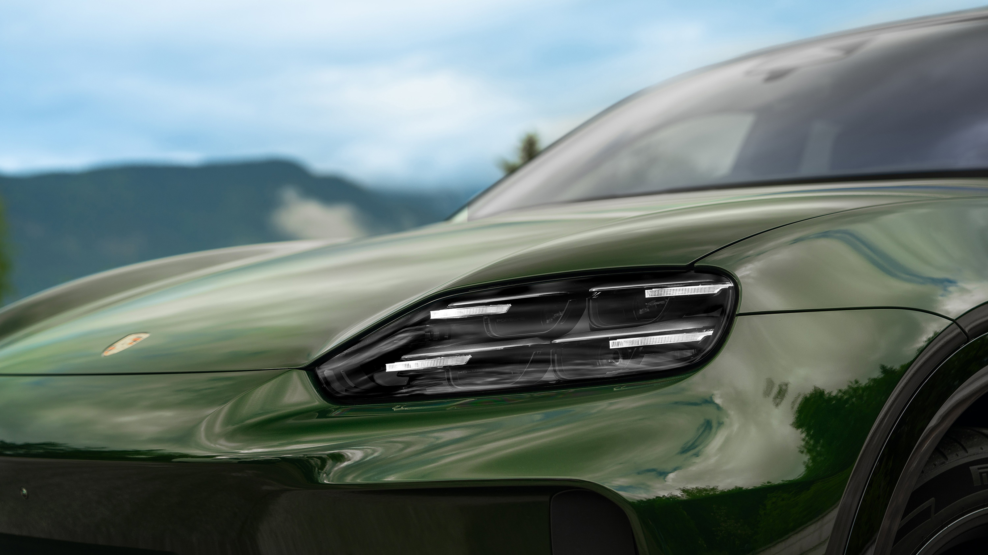 Porsche Cayenne Coupe Electric headlights