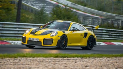 Porsche 911 GT2 RS (991.2) – 6m 51.45s
