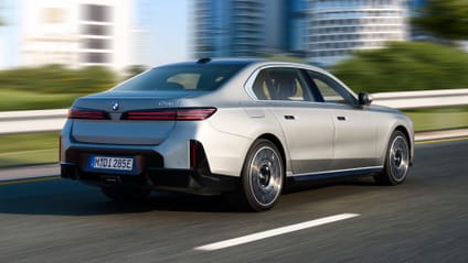 BMW i7: 452 miles