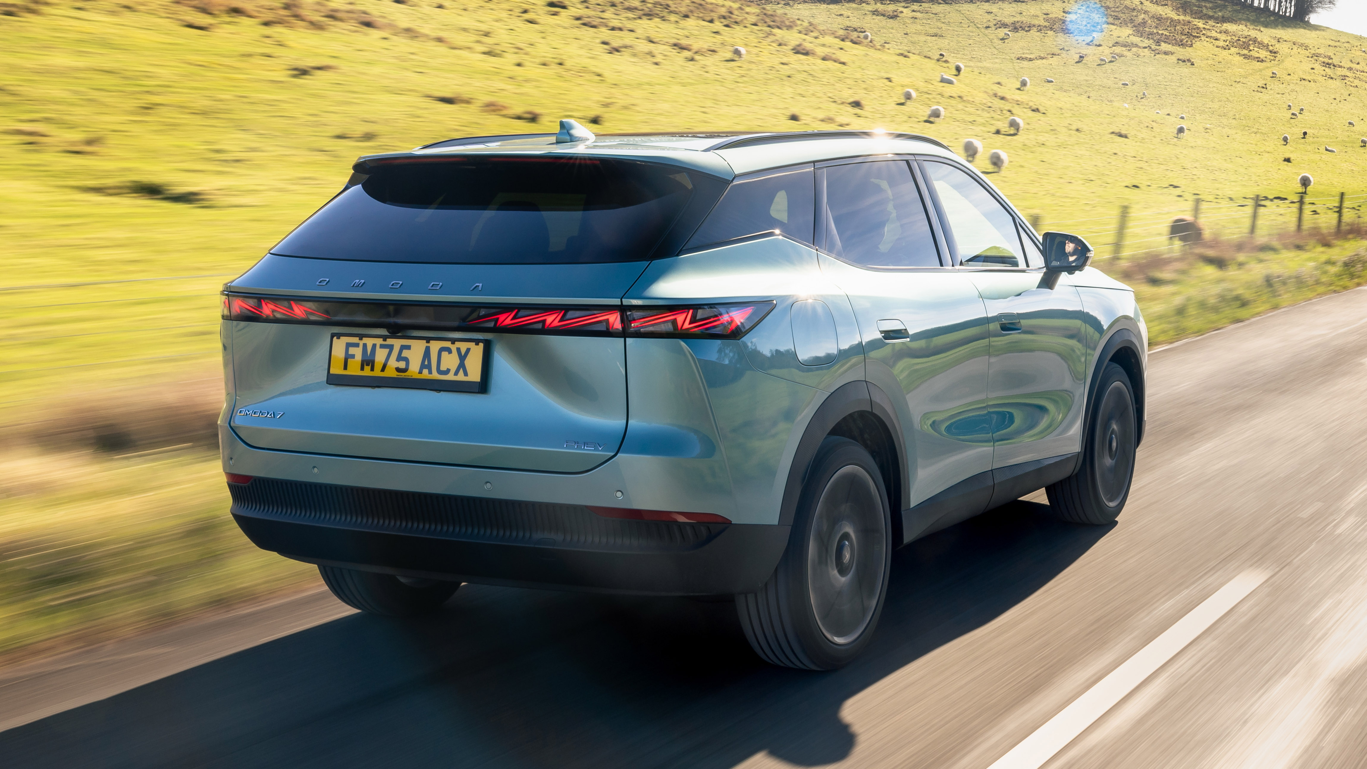 Omoda 7 plug-in hybrid Top Gear